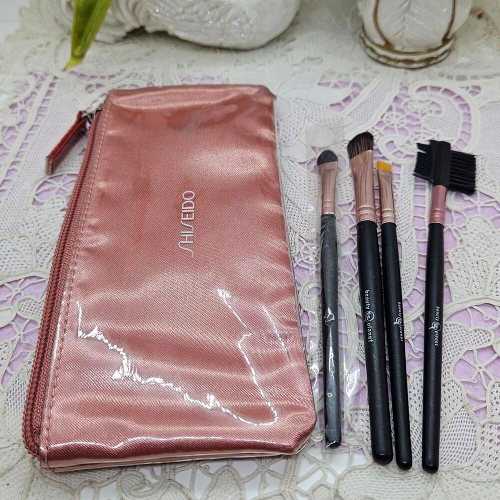 Beauty Planet Eye brush set of 4 in Shiseido pink makeup bag